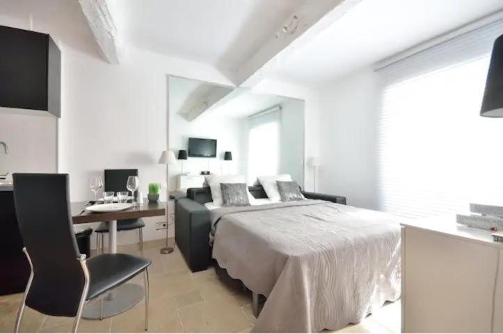 Appartement 3 Studios Centre Ville Saint Tropez Avec Parking מראה חיצוני תמונה